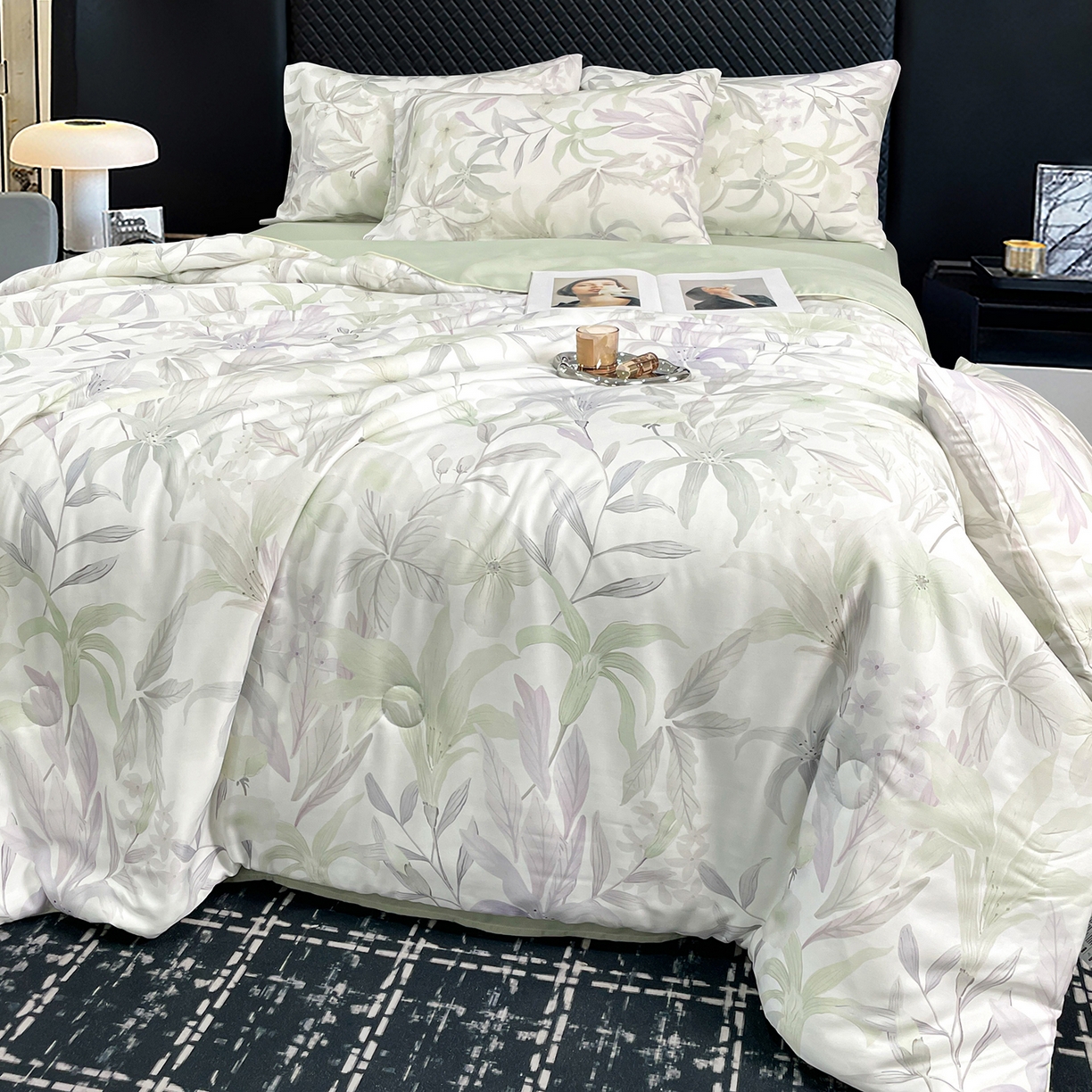 91家纺网 家纺一手货源 找家纺 尊妙被业 2026春夏新款莱赛尔天丝夏被蚕蛹蛋白夏被夏凉被空调被四件套-印花款 自然低语-绿