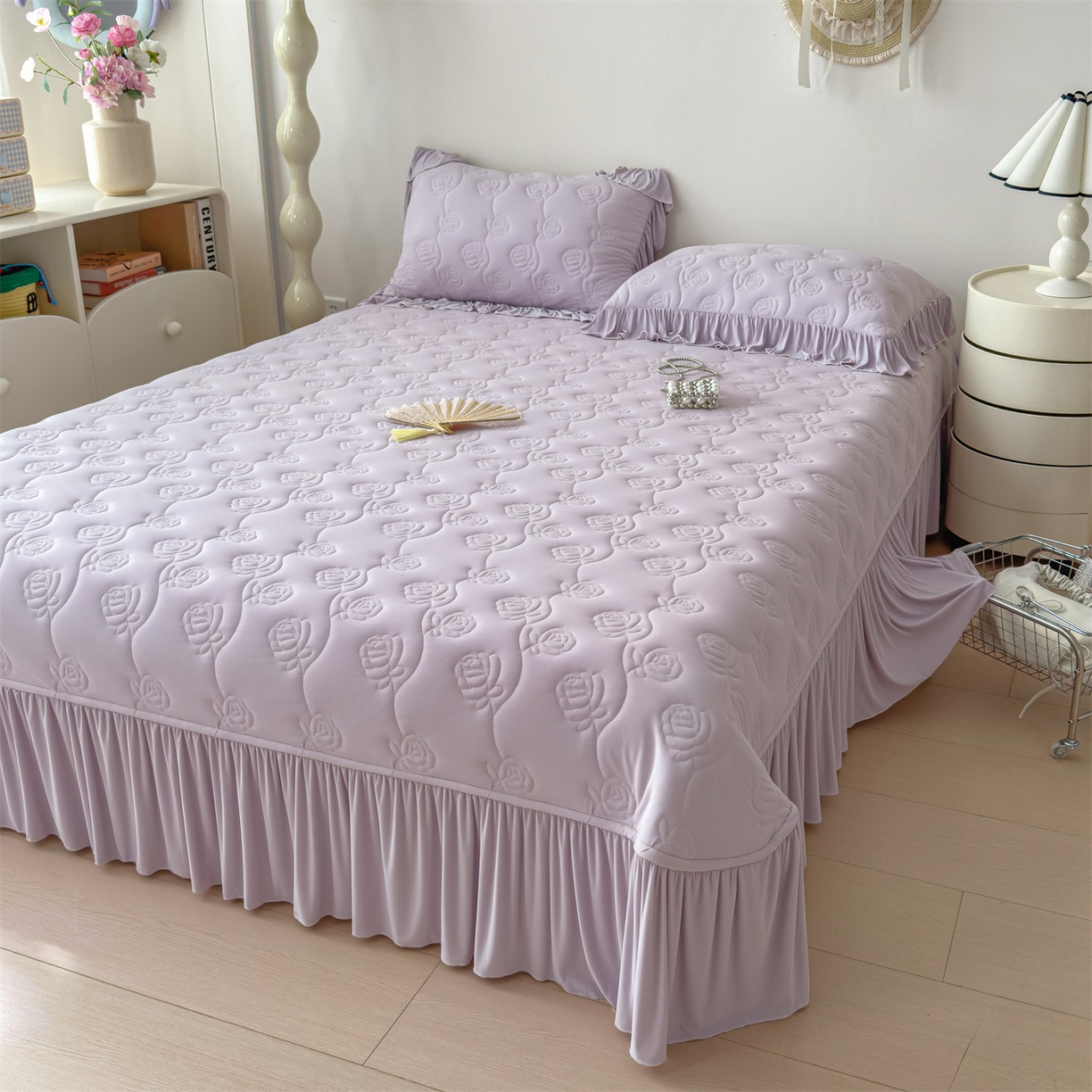 91家纺网 家纺一手货源 找家纺 雯豆家纺 【10A抗菌】2026新款氨纶凉感丝花边床裙床盖夏季冰感床罩+花边夏被四件套 氨纶花边床裙-香芋紫