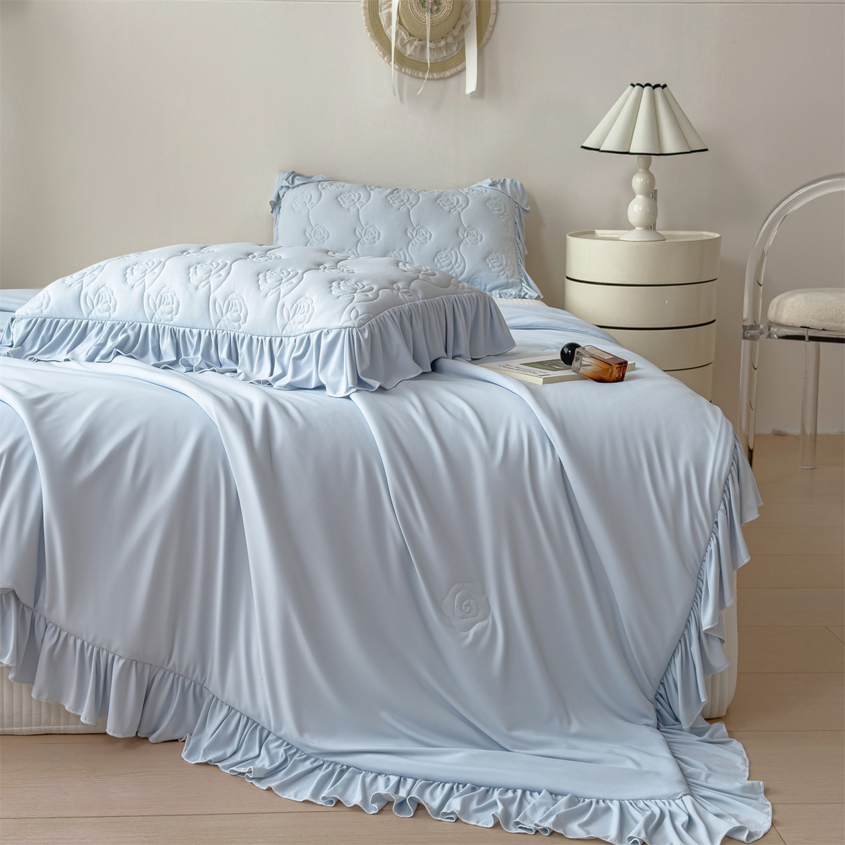 91家纺网 家纺一手货源 找家纺 雯豆家纺 【10A抗菌】2026新款氨纶凉感丝花边夏被夏凉被夏季冰丝空调被子被芯 氨纶花边夏被-水蓝