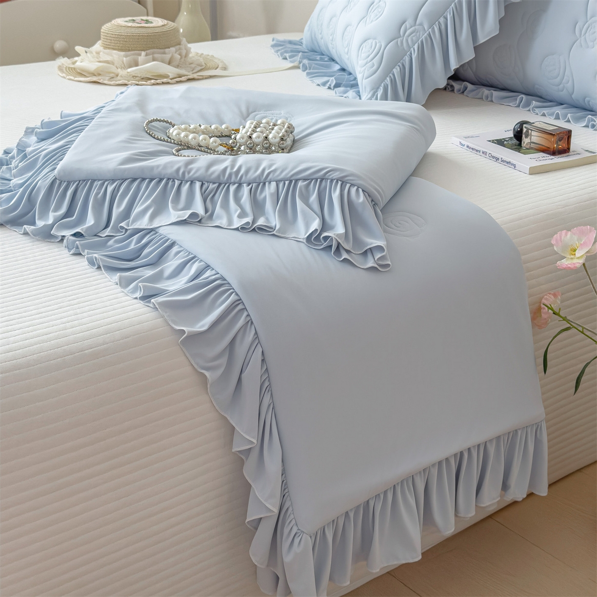 91家纺网 家纺一手货源 找家纺 雯豆家纺 【10A抗菌】2026新款氨纶凉感丝花边夏被夏凉被夏季冰丝空调被子被芯 氨纶花边夏被-水蓝