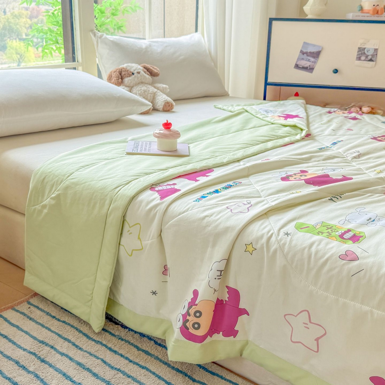 91家纺网 家纺一手货源 找家纺 雅萱家纺 2026新款里外全棉棉花夏被蜡笔小新系列 夏被-恐龙小新