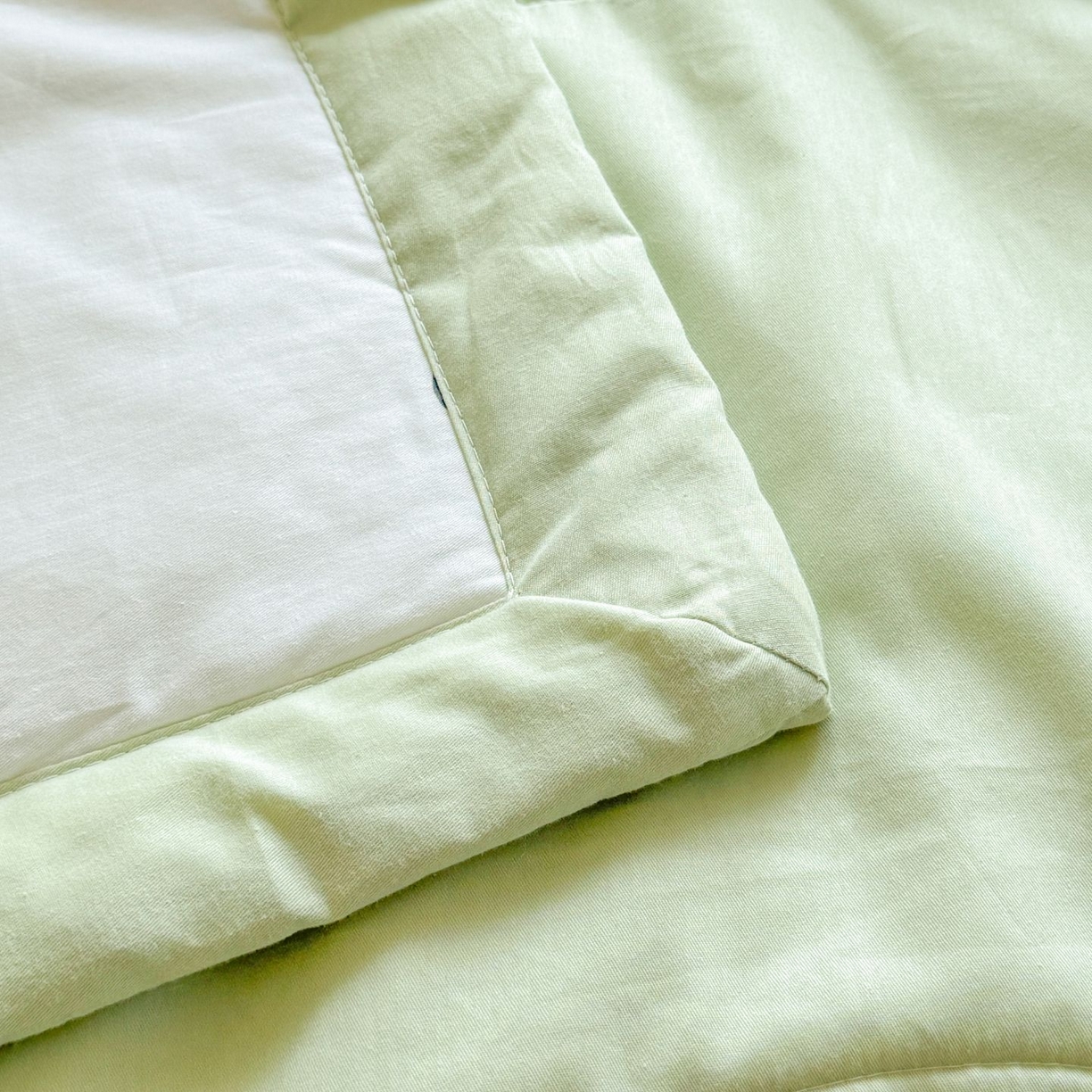 91家纺网 家纺一手货源 找家纺 雅萱家纺 2026新款里外全棉棉花夏被蜡笔小新系列 夏被-恐龙小新