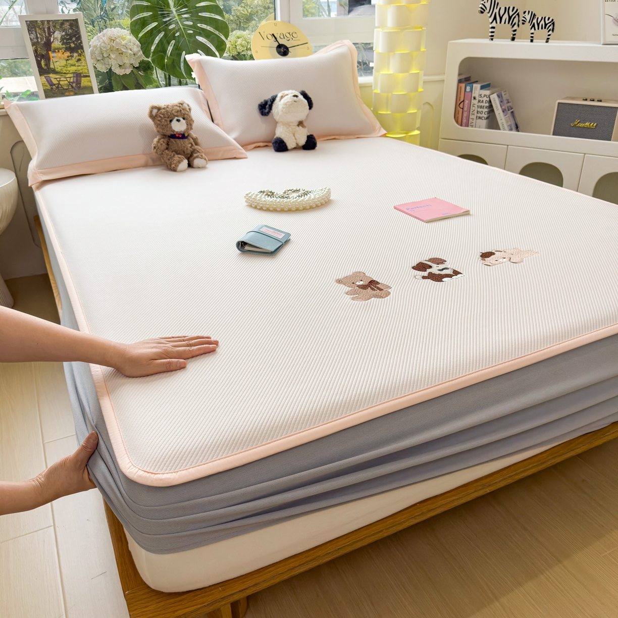 91家纺网 家纺一手货源 找家纺 眠多宝（绒多宝） 2026新款可机洗冰豆豆冰丝席凉席席子a类母婴级婴儿可用凉感值过0.21夏天 软萌小熊床笠款