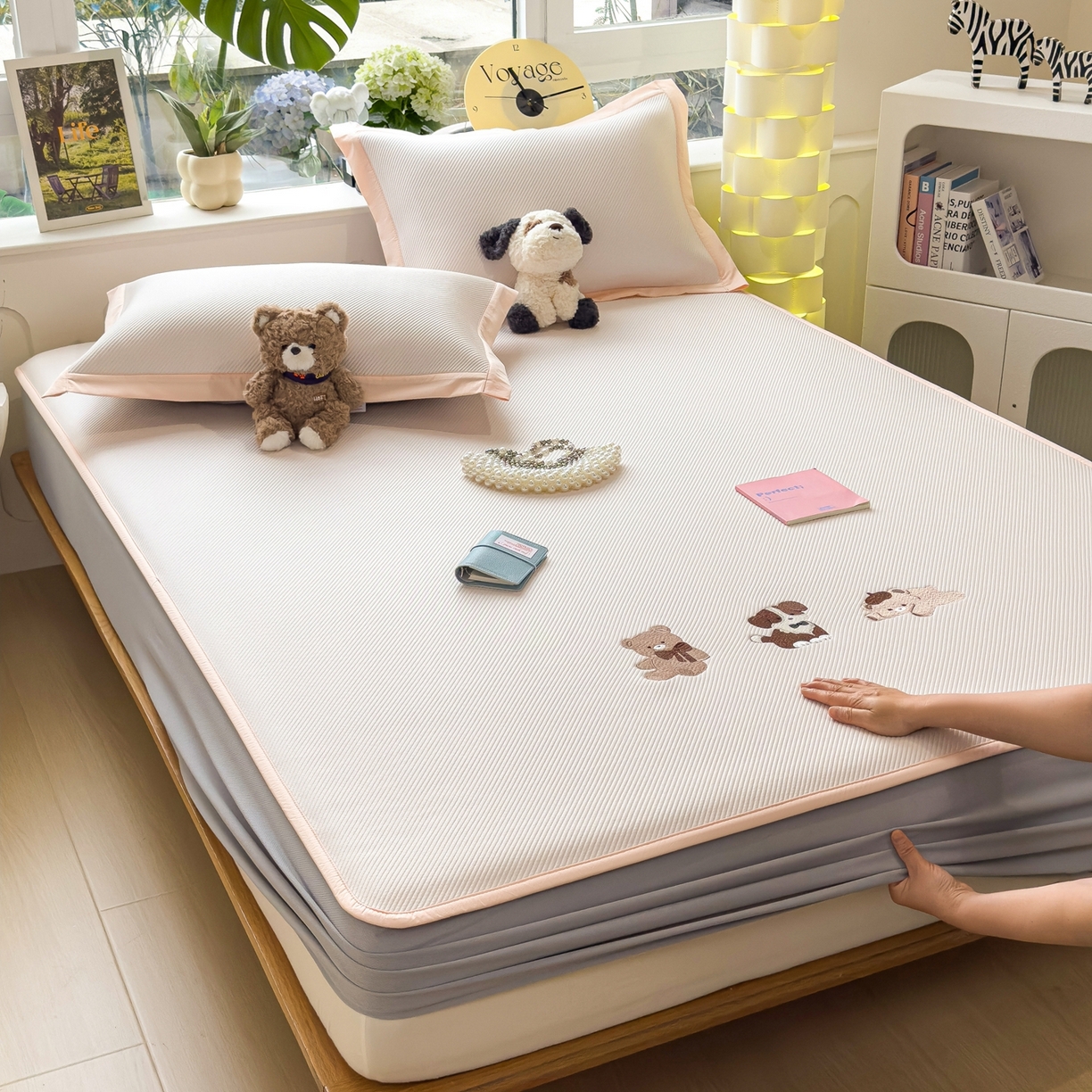 91家纺网 家纺一手货源 找家纺 眠多宝（绒多宝） 2026新款可机洗冰豆豆冰丝席凉席席子a类母婴级婴儿可用凉感值过0.21夏天 软萌小熊床笠款