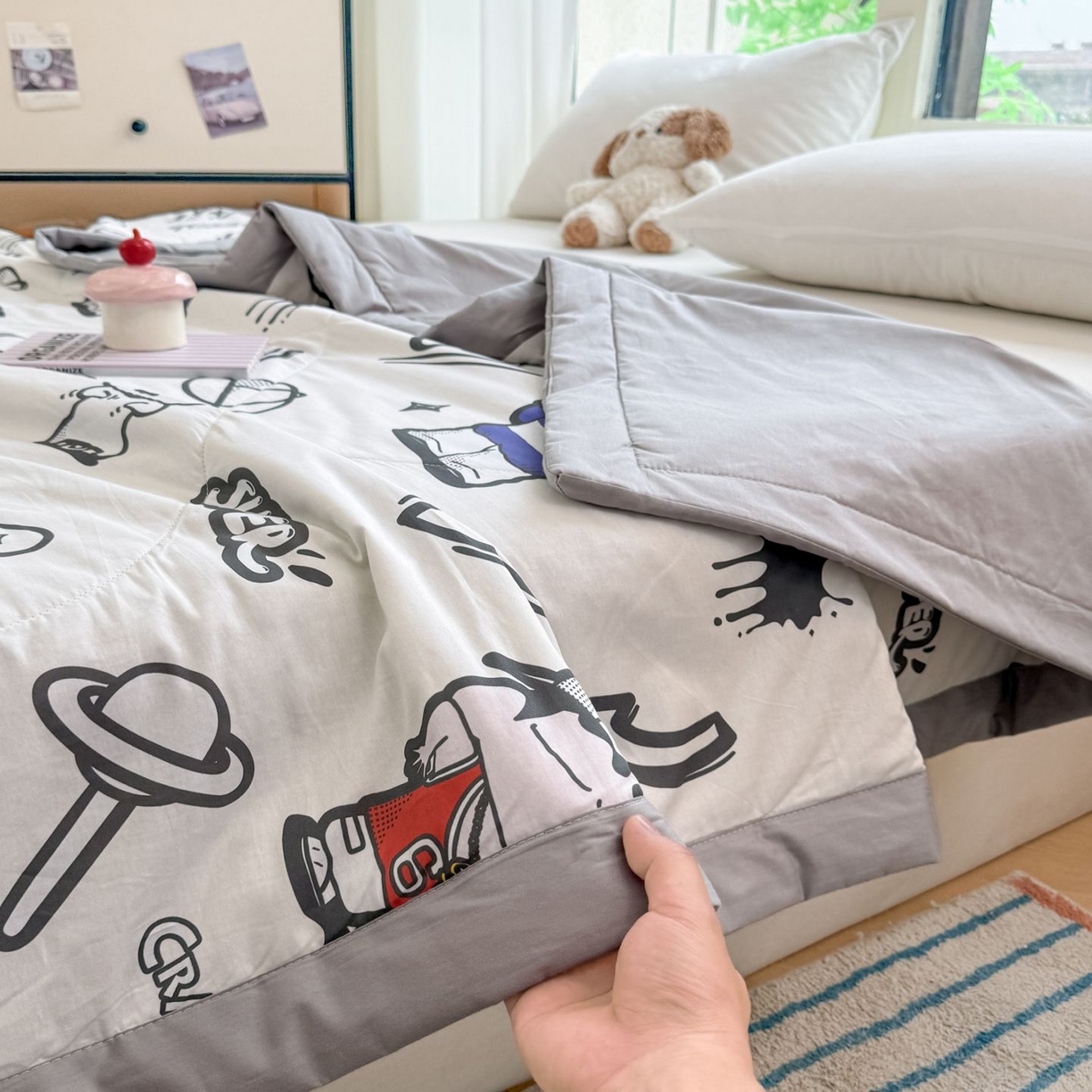 91家纺网 家纺一手货源 找家纺 雅萱家纺 2026新款里外全棉棉花夏被蜡笔小新系列 夏被-甜酷小新