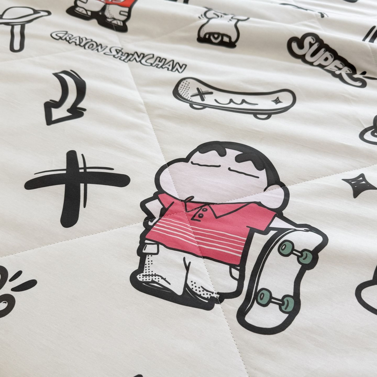 91家纺网 家纺一手货源 找家纺 雅萱家纺 2026新款里外全棉棉花夏被蜡笔小新系列 夏被-甜酷小新