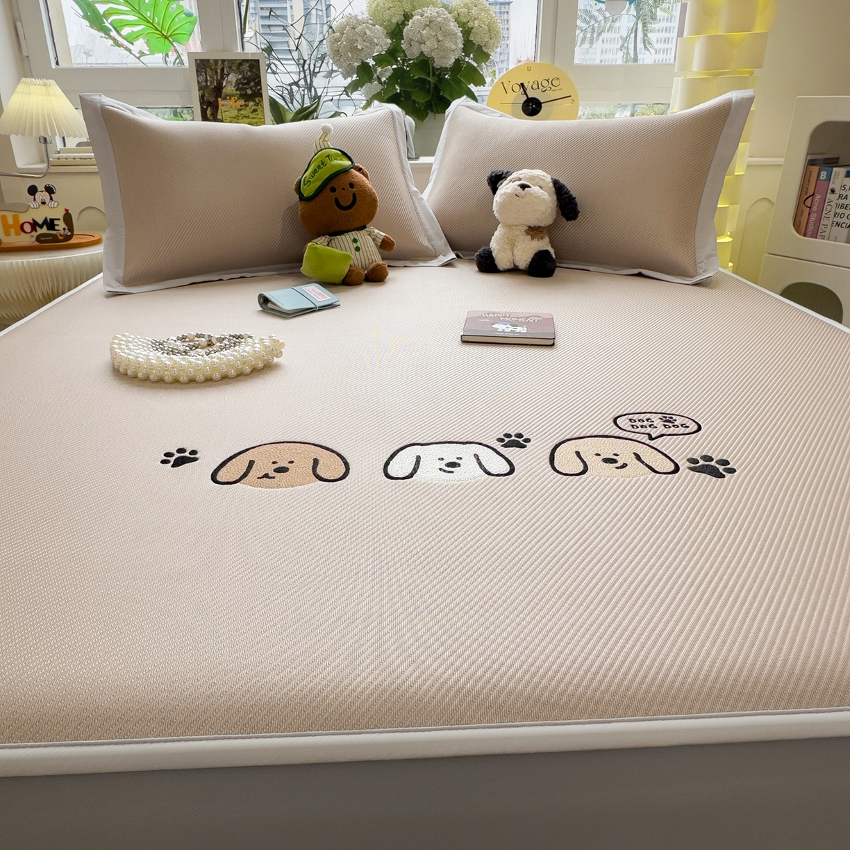 91家纺网 家纺一手货源 找家纺 眠多宝（绒多宝） 2026新款可机洗冰豆豆冰丝席凉席席子a类母婴级婴儿可用凉感值过0.21夏天 汪汪线条狗床笠款