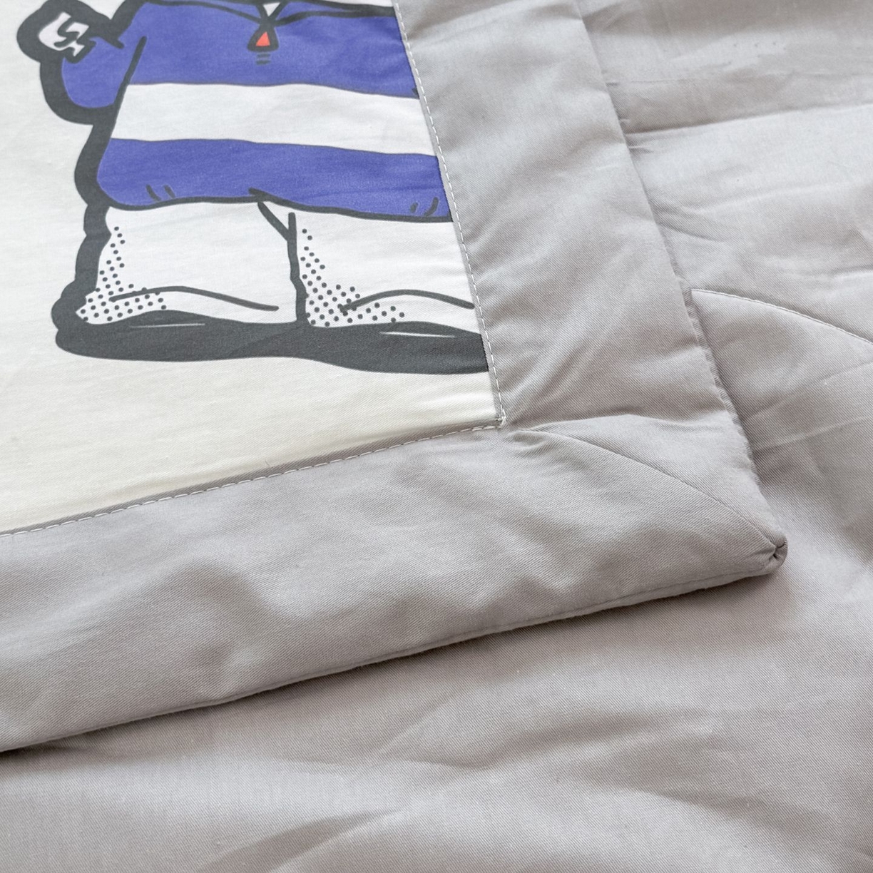 91家纺网 家纺一手货源 找家纺 雅萱家纺 2026新款里外全棉棉花夏被蜡笔小新系列 夏被-甜酷小新