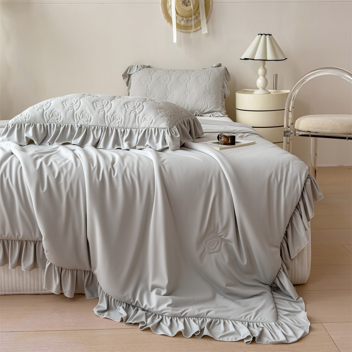 91家纺网 家纺一手货源 找家纺 雯豆家纺 【10A抗菌】2026新款氨纶凉感丝花边枕套单只一对装夏季冰丝枕芯保护套 氨纶花边床笠-浅灰