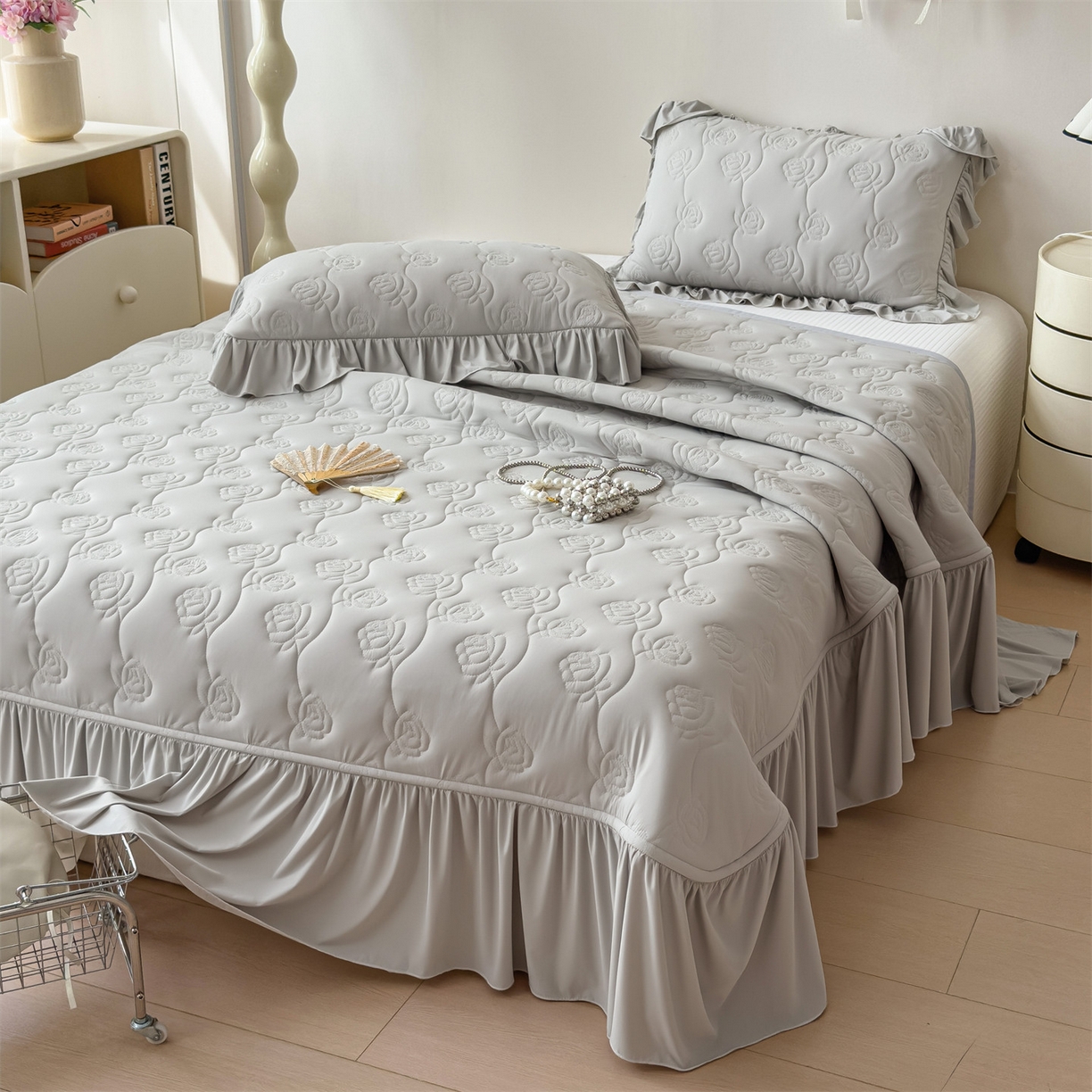 91家纺网 家纺一手货源 找家纺 雯豆家纺 【10A抗菌】2026新款氨纶凉感丝花边枕套单只一对装夏季冰丝枕芯保护套 氨纶花边床笠-浅灰