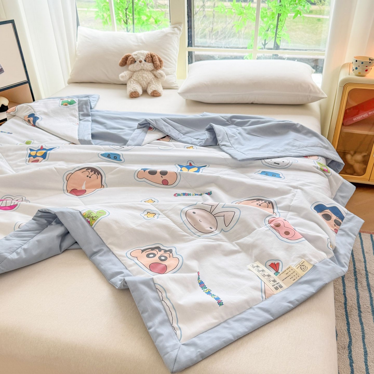 91家纺网 家纺一手货源 找家纺 雅萱家纺 2026新款里外全棉棉花夏被蜡笔小新系列 夏被-小新的朋友