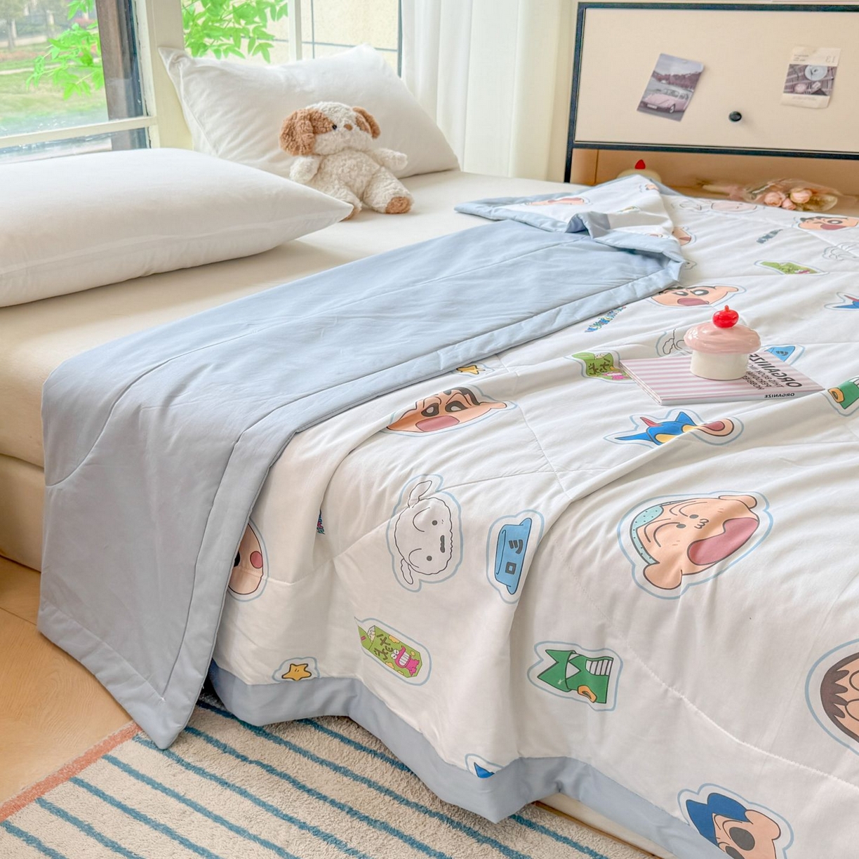 91家纺网 家纺一手货源 找家纺 雅萱家纺 2026新款里外全棉棉花夏被蜡笔小新系列 夏被-小新的朋友