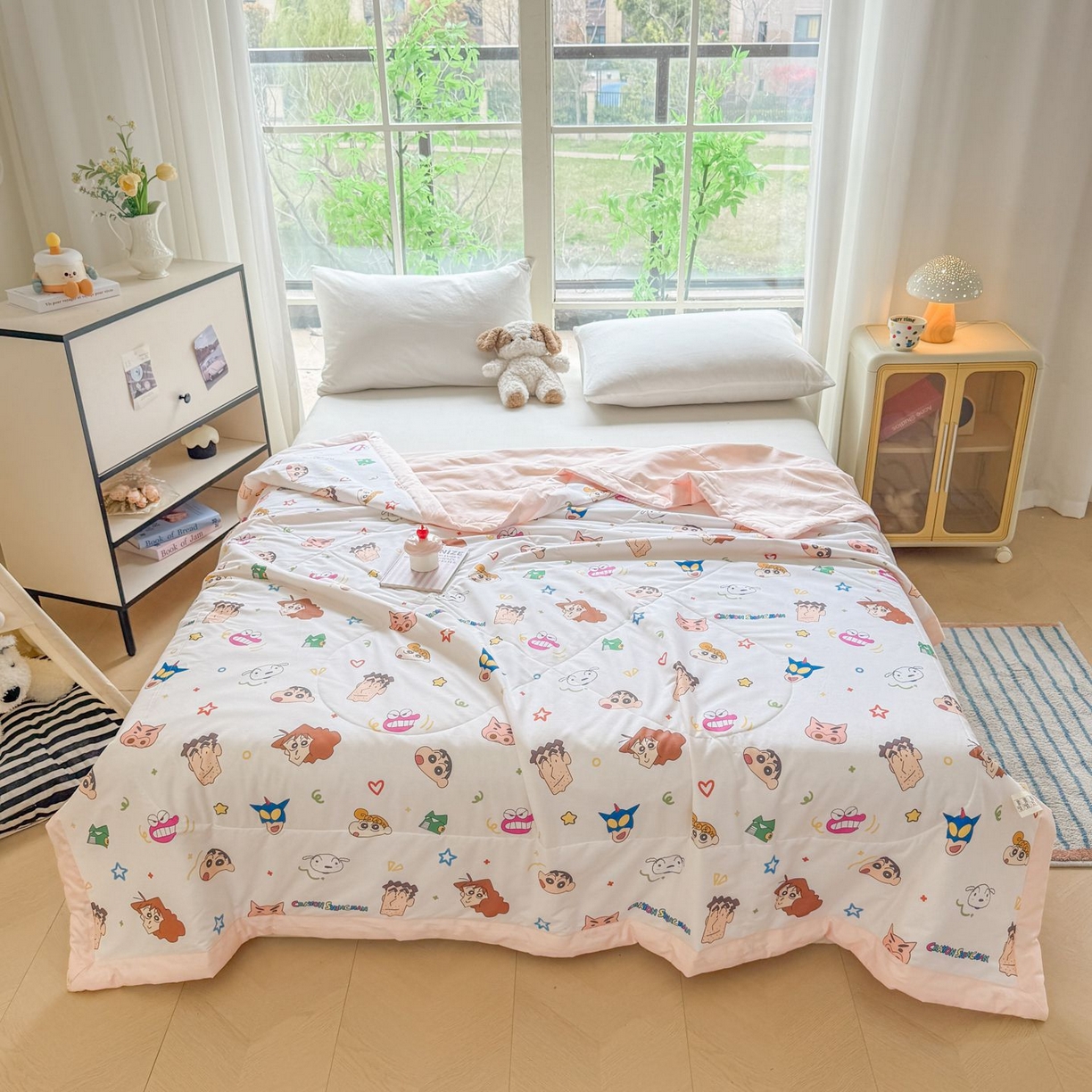 91家纺网 家纺一手货源 找家纺 雅萱家纺 2026新款里外全棉棉花夏被蜡笔小新系列 夏被-小新的一家