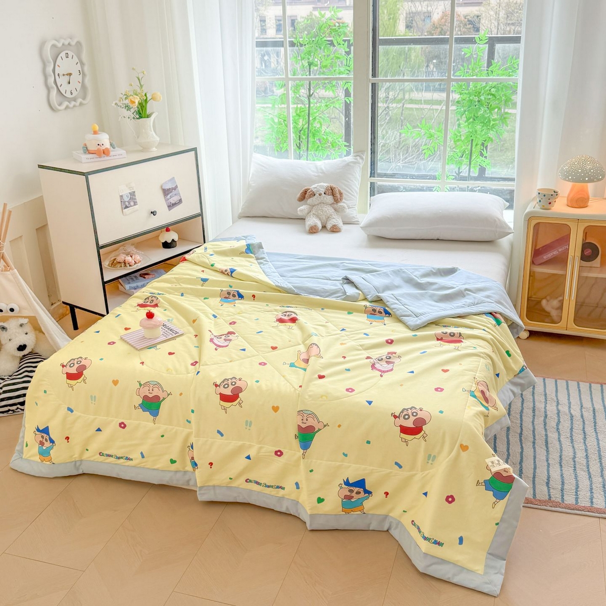 91家纺网 家纺一手货源 找家纺 雅萱家纺 2026新款里外全棉棉花夏被蜡笔小新系列 夏被-星仔生活