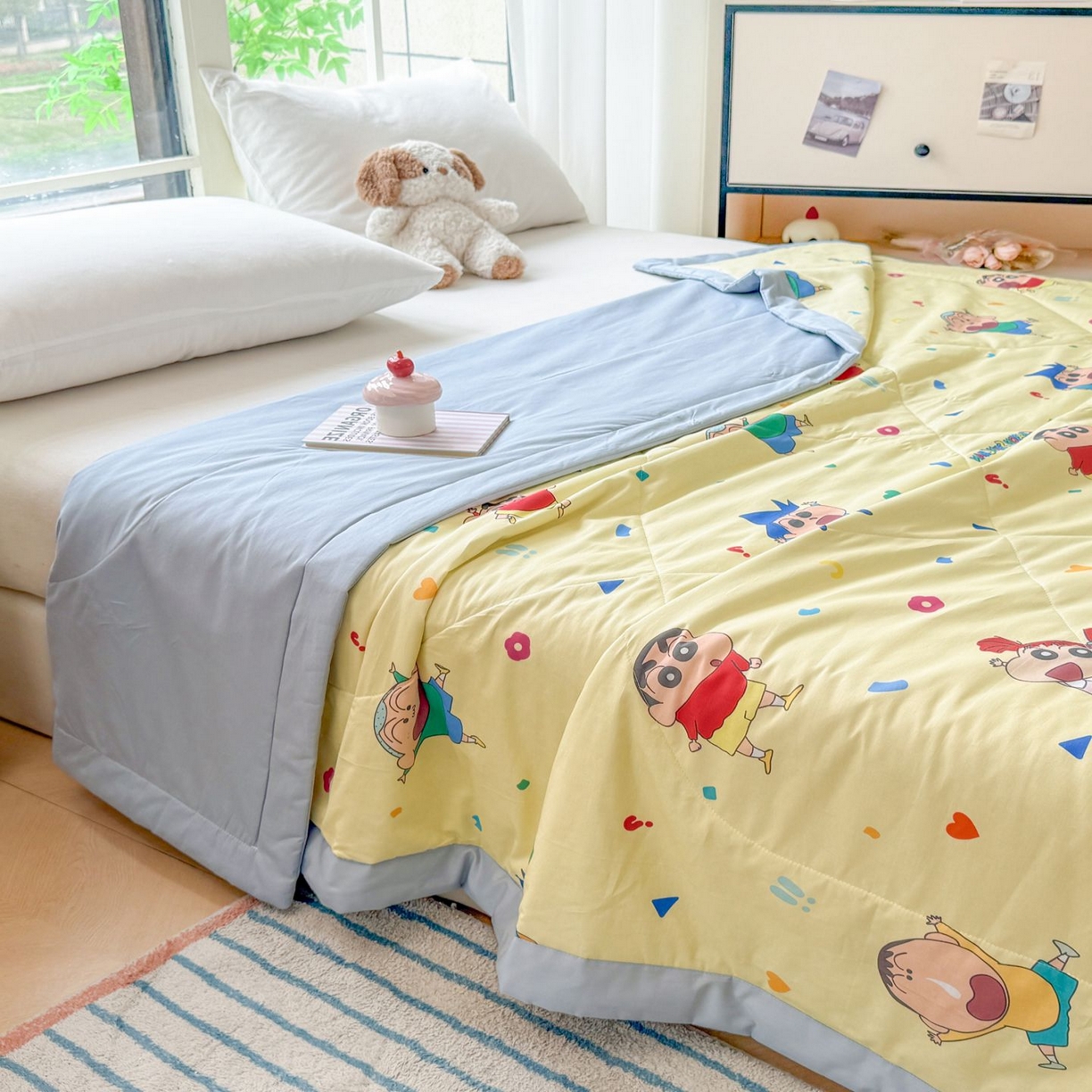 91家纺网 家纺一手货源 找家纺 雅萱家纺 2026新款里外全棉棉花夏被蜡笔小新系列 夏被-星仔生活
