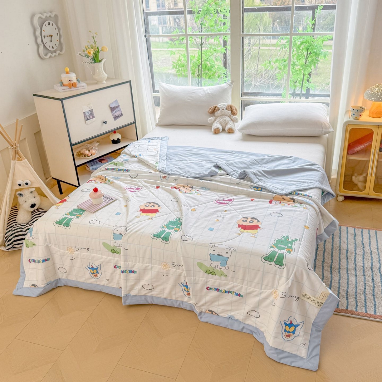 91家纺网 家纺一手货源 找家纺 雅萱家纺 2026新款里外全棉棉花夏被蜡笔小新系列 夏被-元气小新