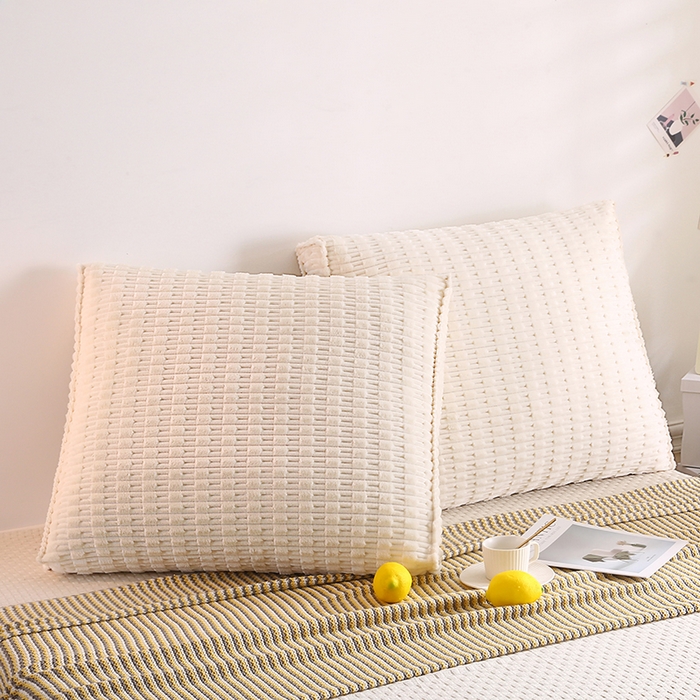 91家纺网 家纺一手货源 找家纺 永光家居 2026新款YG2686竹节绒方垫 浅米色