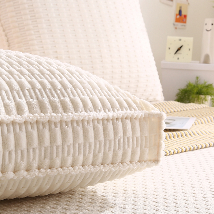 91家纺网 家纺一手货源 找家纺 永光家居 2026新款YG2686竹节绒方垫 浅米色