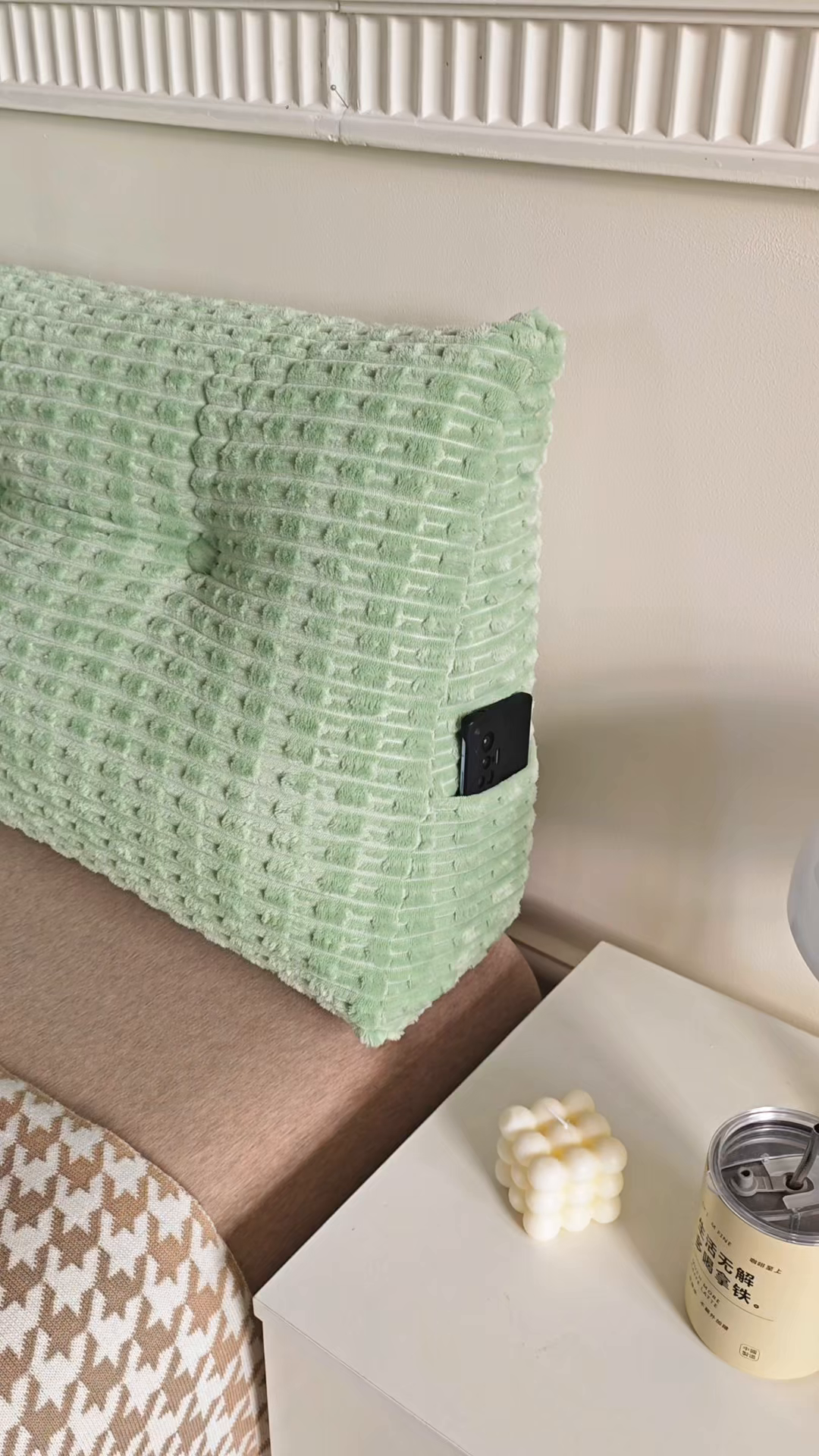 91家纺网 家纺一手货源 找家纺 永光家居 2026新款YG2688竹节绒三角靠垫 竹节 绿