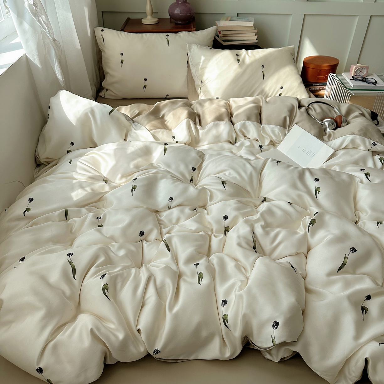 91家纺网 家纺一手货源 找家纺 爱彼家纺 2026新款亲肤冰丝印花四件套-系列二 冰丝-奶杏郁金香