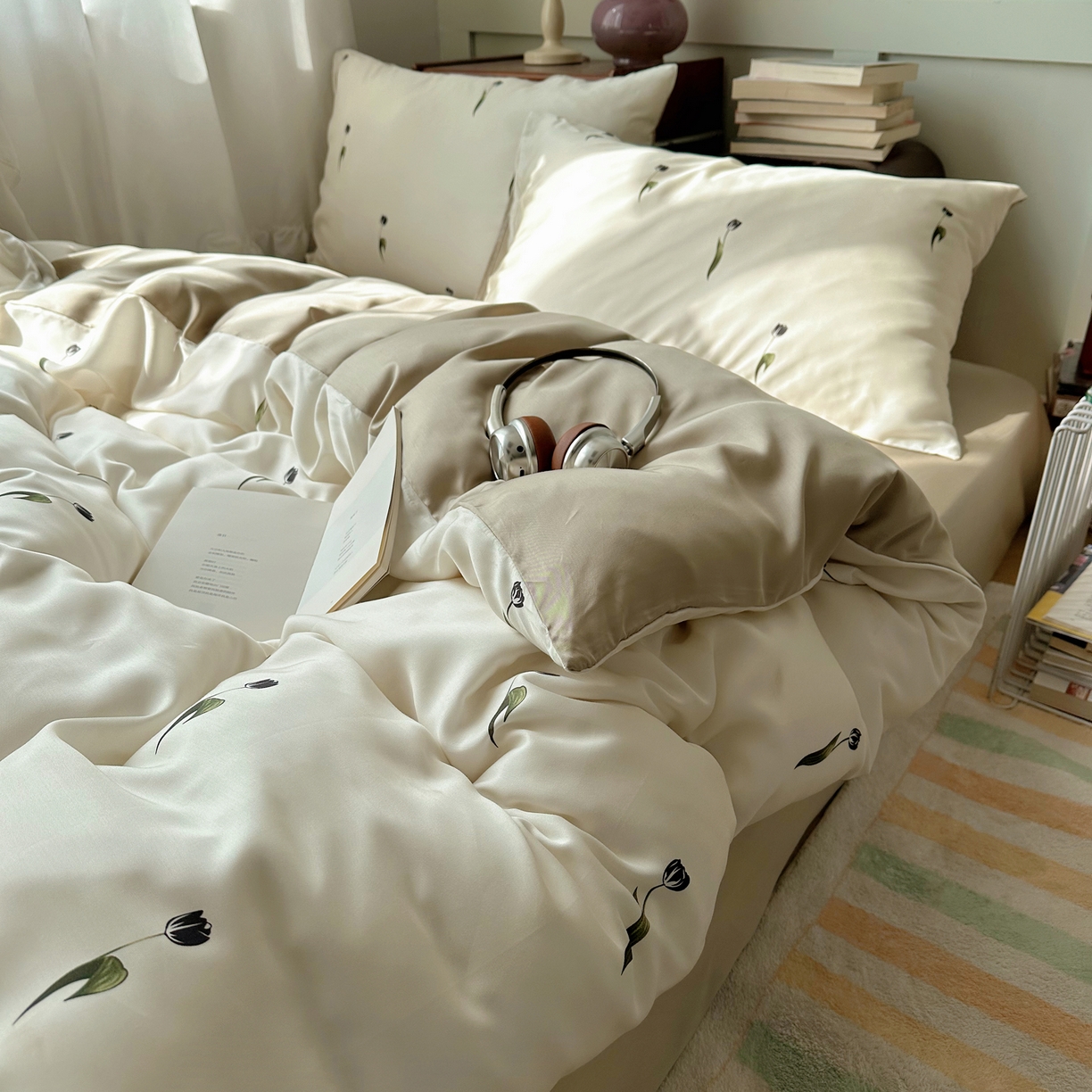 91家纺网 家纺一手货源 找家纺 爱彼家纺 2026新款亲肤冰丝印花四件套-系列二 冰丝-奶杏郁金香