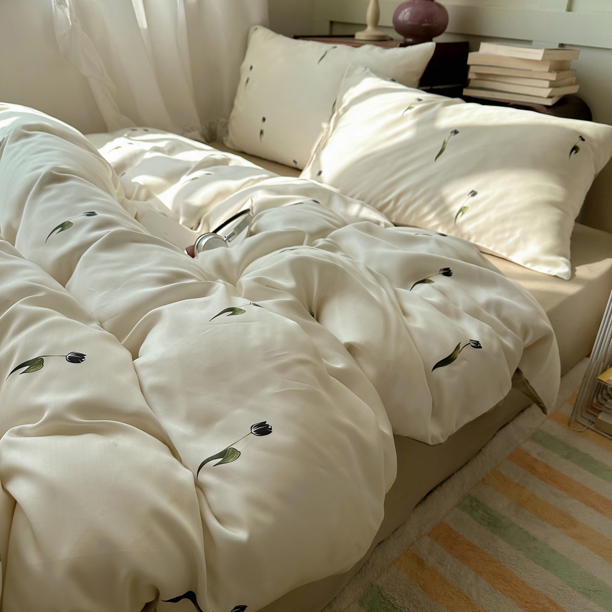 91家纺网 家纺一手货源 找家纺 爱彼家纺 2026新款亲肤冰丝印花四件套-系列二 冰丝-奶杏郁金香