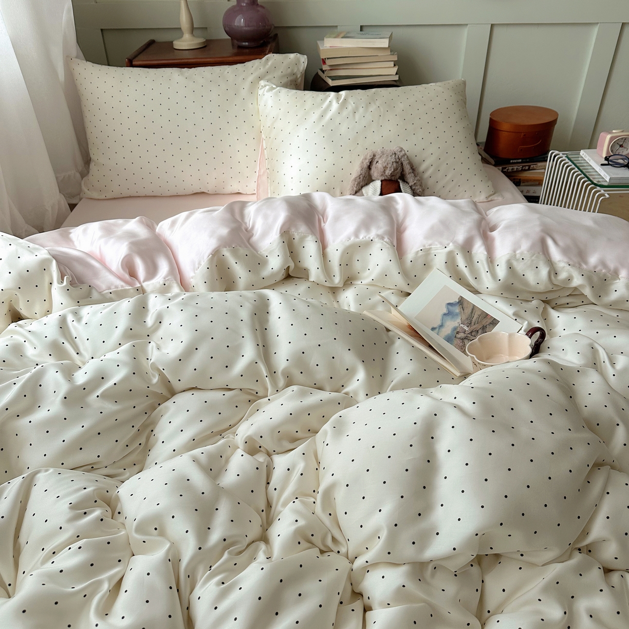 91家纺网 家纺一手货源 找家纺 爱彼家纺 2026新款亲肤冰丝印花四件套-系列二 冰丝-奶油粉波点