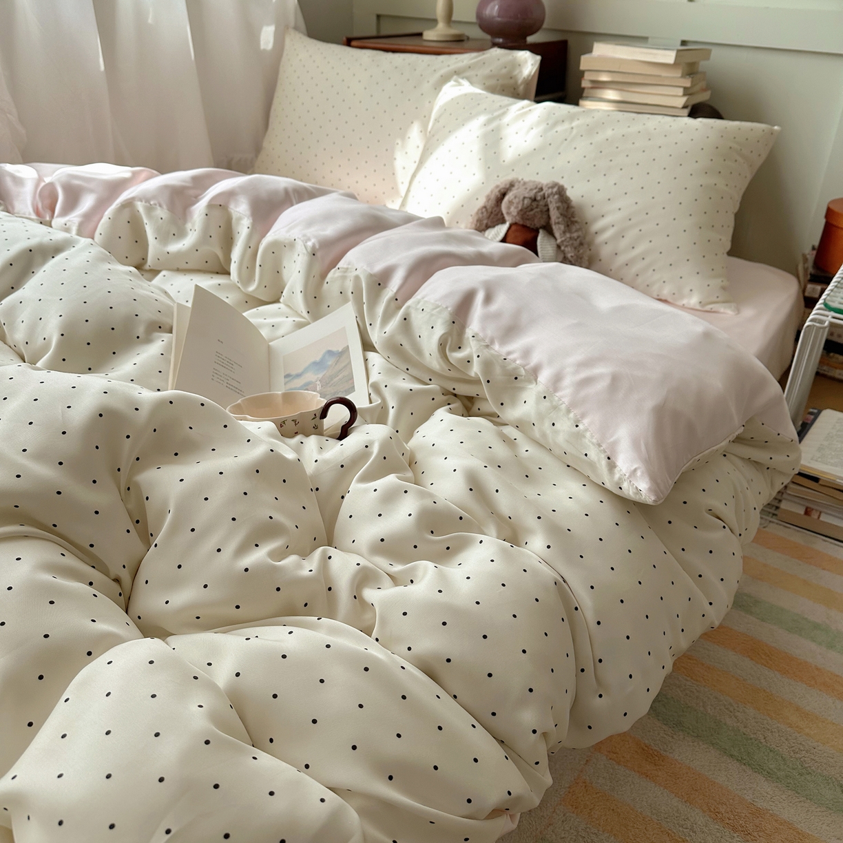 91家纺网 家纺一手货源 找家纺 爱彼家纺 2026新款亲肤冰丝印花四件套-系列二 冰丝-奶油粉波点