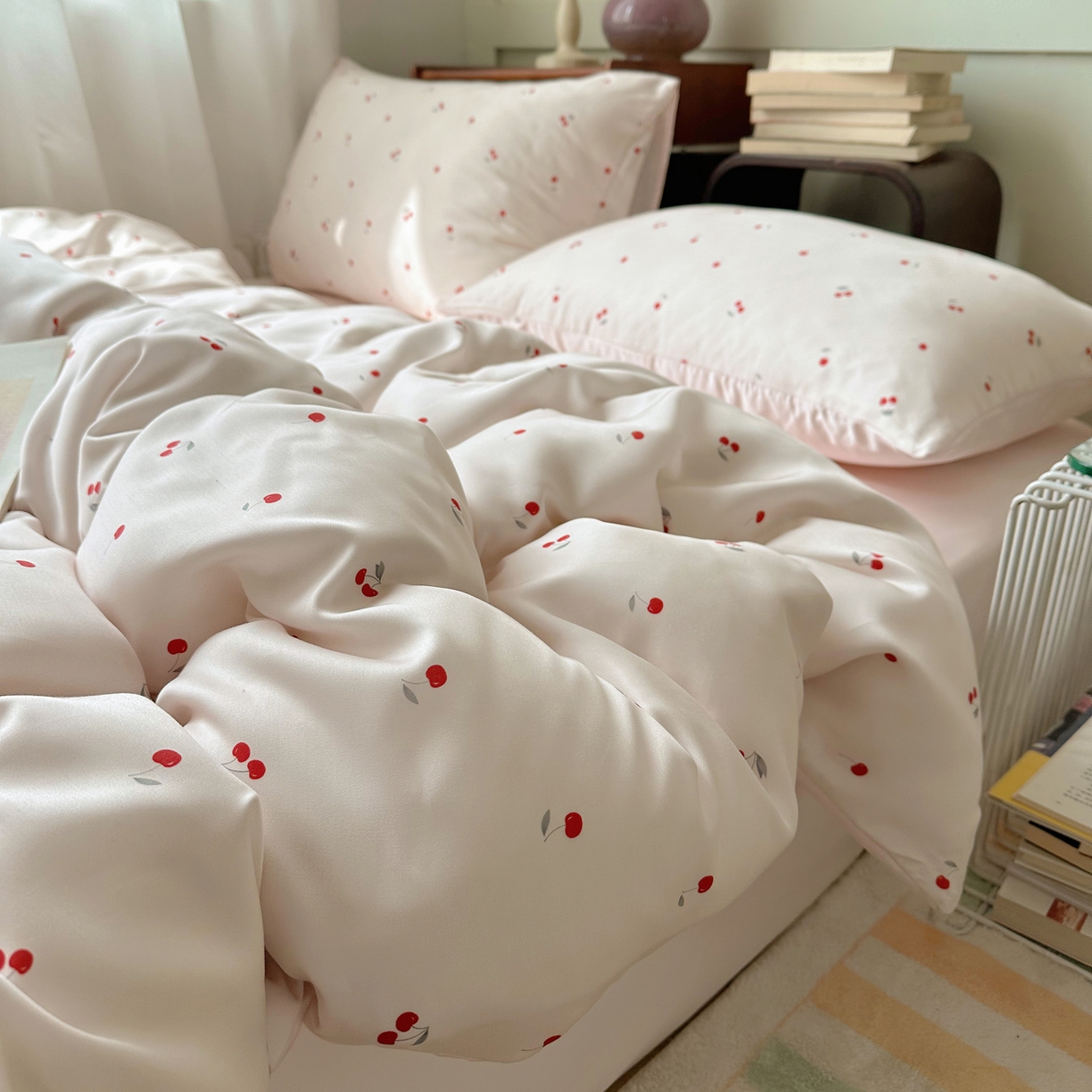 91家纺网 家纺一手货源 找家纺 爱彼家纺 2026新款亲肤冰丝印花四件套-系列二 冰丝-甜粉小樱桃