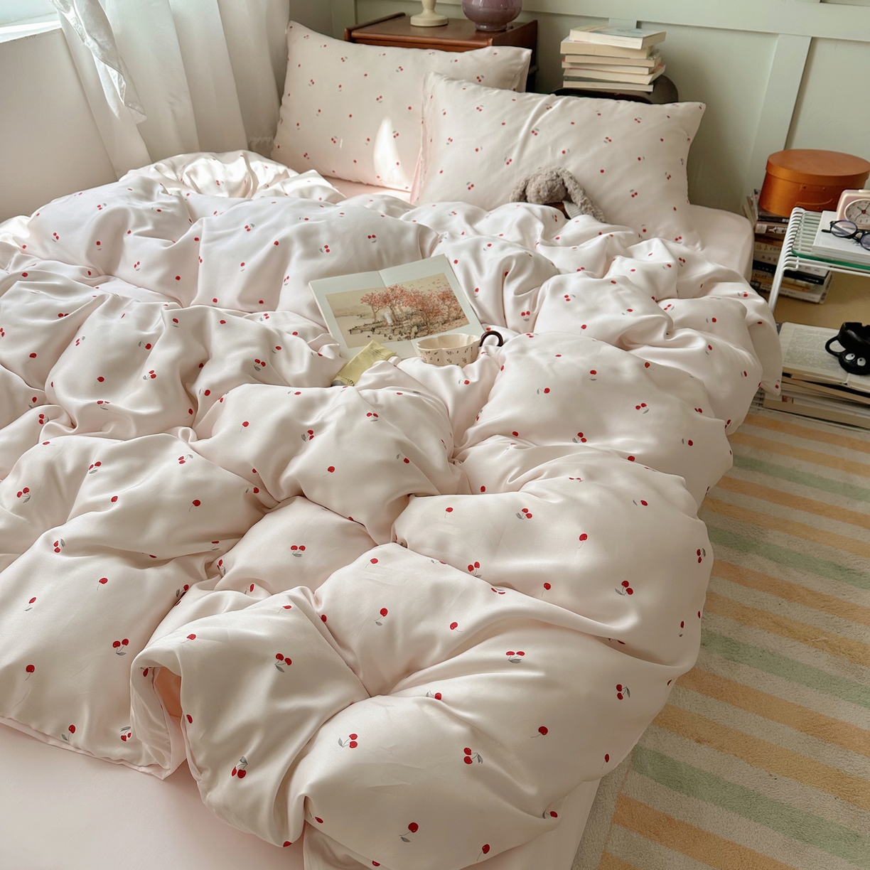 91家纺网 家纺一手货源 找家纺 爱彼家纺 2026新款亲肤冰丝印花四件套-系列二 冰丝-甜粉小樱桃