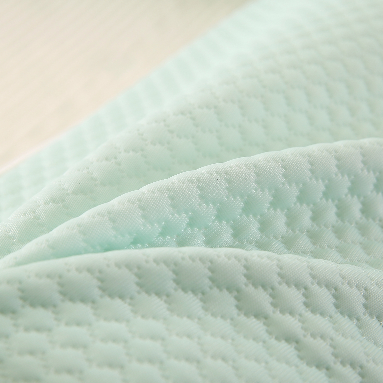 91家纺网 家纺一手货源 找家纺 蔻眠 凉豆豆凉感丝长抱枕侧睡夹腿抱枕长枕芯枕头 凉豆豆-绿色