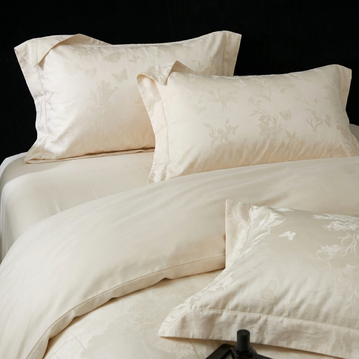 91家纺网 家纺一手货源 找家纺 （总）爱彼家纺 2026新款亲肤提花四件套-系列一