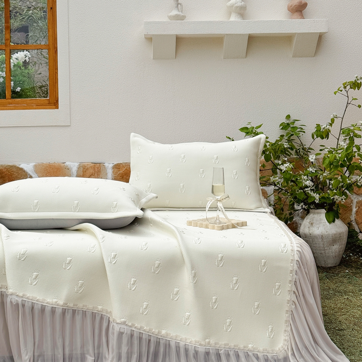 91家纺网 家纺一手货源 找家纺 恋尚羽家纺 2026新款高分子PE凉泡泡大床裙凉感席波浪冰豆豆凉席席子三件套-郁金香 郁金香-米白色