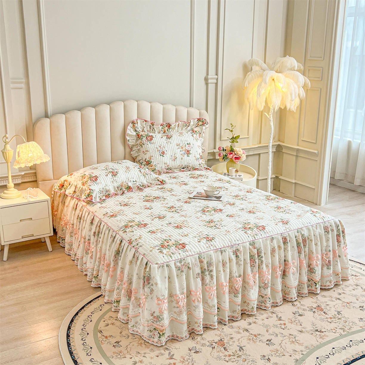 91家纺网 家纺一手货源 找家纺 宜凡家纺 2026新款全棉印花公主风夹棉床裙四件套 洛川花海