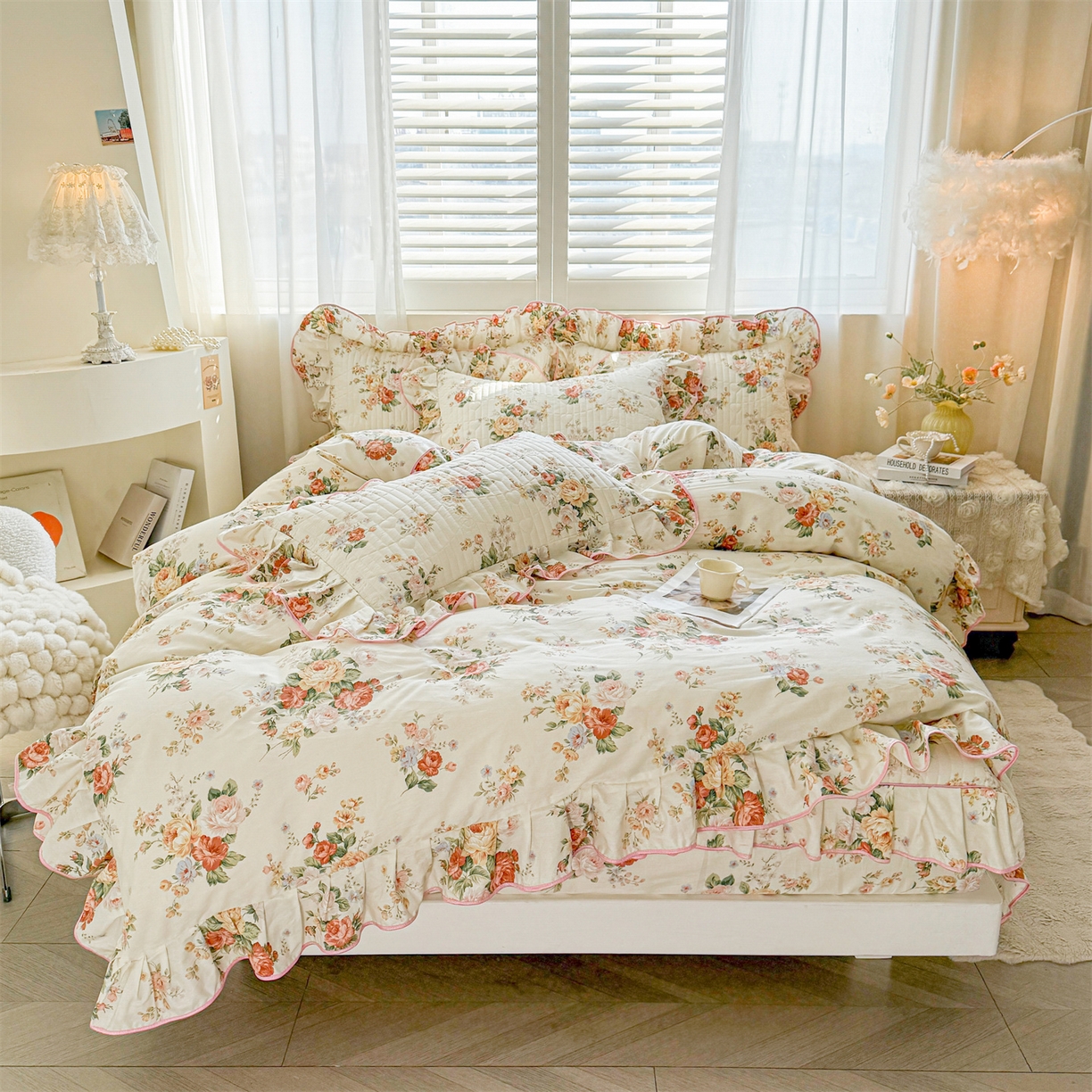 91家纺网 家纺一手货源 找家纺 宜凡家纺 2026新款全棉夹棉花边床笠三件套 洛川花海