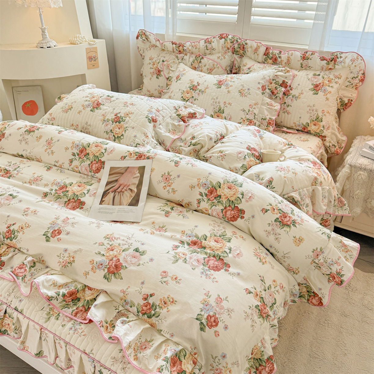 91家纺网 家纺一手货源 找家纺 宜凡家纺 2026新款全棉夹棉花边床笠三件套 洛川花海