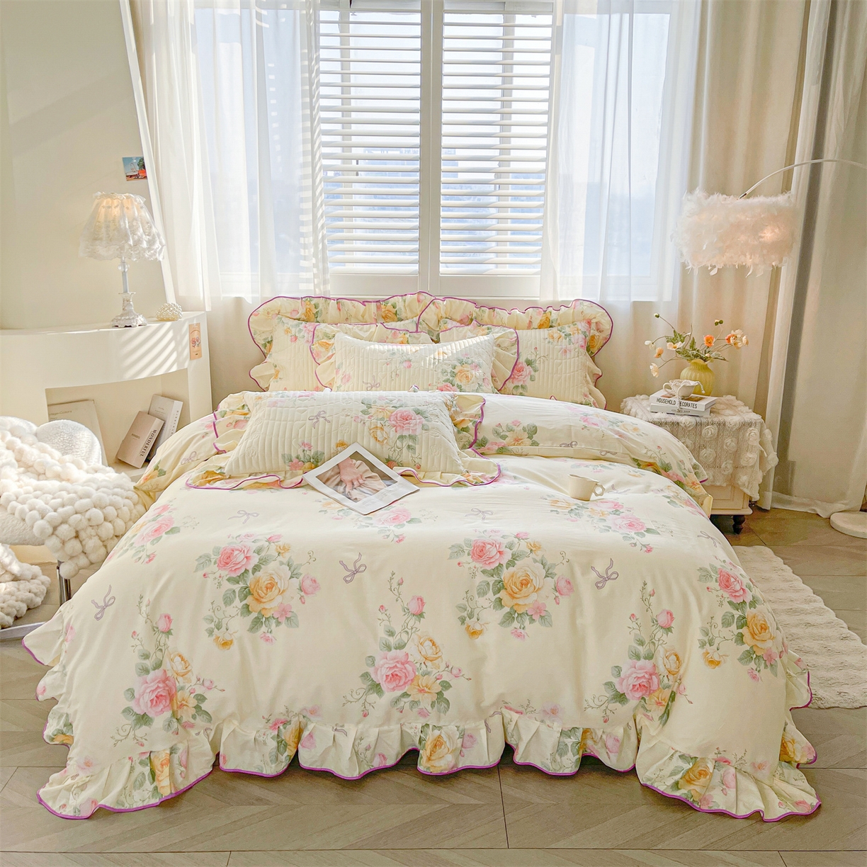 91家纺网 家纺一手货源 找家纺 宜凡家纺 2026新款全棉夹棉花边床笠三件套 沐颜月朵