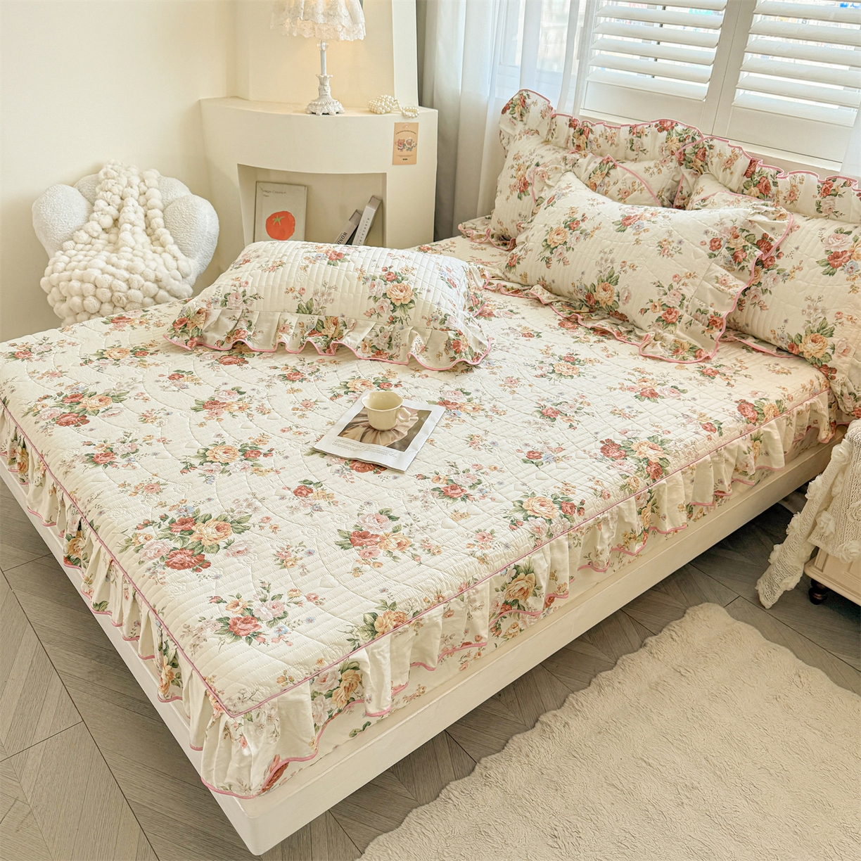 91家纺网 家纺一手货源 找家纺 宜凡家纺 2026新款全棉夹棉花边床笠四件套 洛川花海