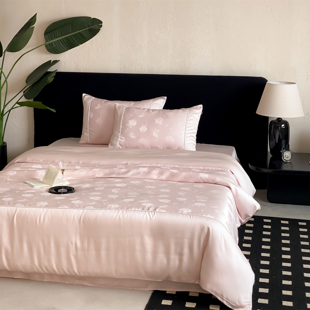 91家纺网 家纺一手货源 找家纺 （总）FORTWO家纺原创设计（FOR TWO家纺） 2026新款60兰精天丝提花雅颂四件套-云间霓裳