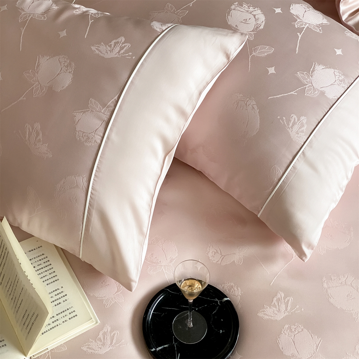 91家纺网 家纺一手货源 找家纺 （总）FORTWO家纺原创设计（FOR TWO家纺） 2026新款60兰精天丝提花雅颂四件套-云间霓裳