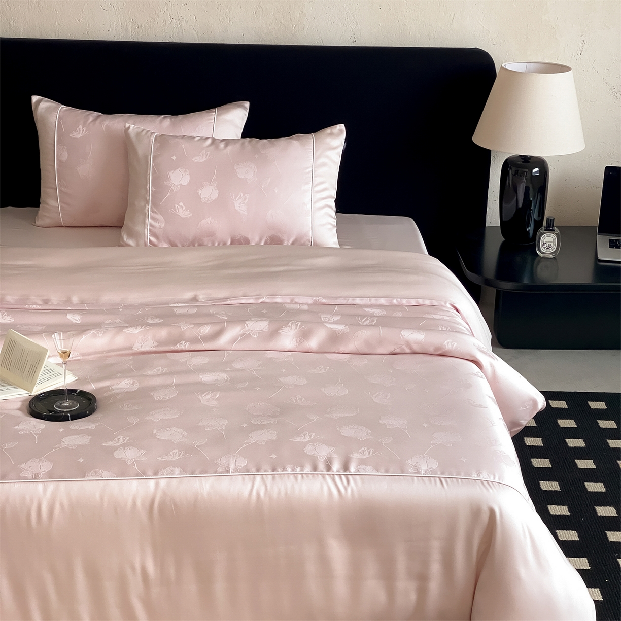 91家纺网 家纺一手货源 找家纺 （总）FORTWO家纺原创设计（FOR TWO家纺） 2026新款60兰精天丝提花雅颂四件套-云间霓裳