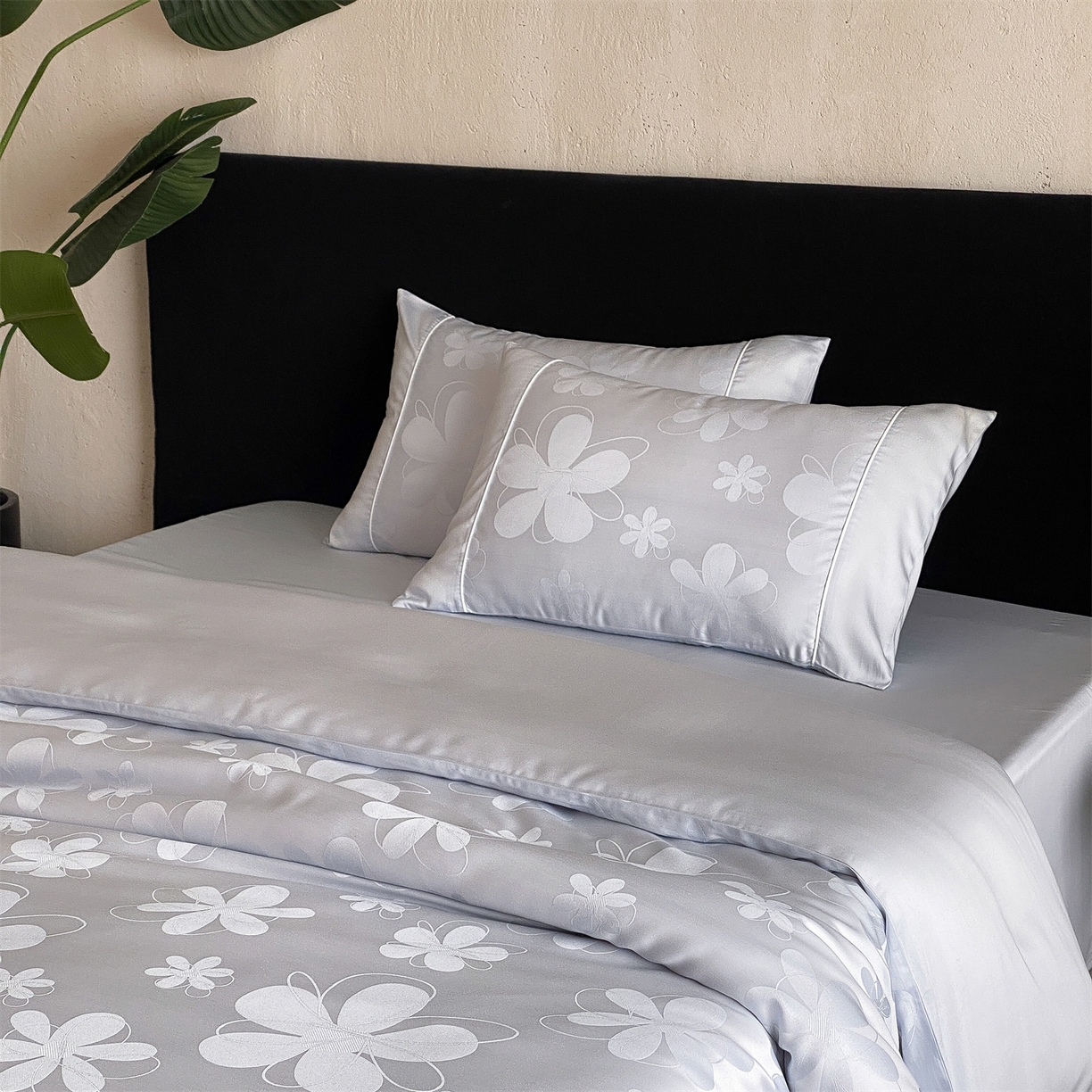 91家纺网 家纺一手货源 找家纺 （总）FORTWO家纺原创设计（FOR TWO家纺） 2026新款60兰精天丝提花雅颂四件套-一路向阳