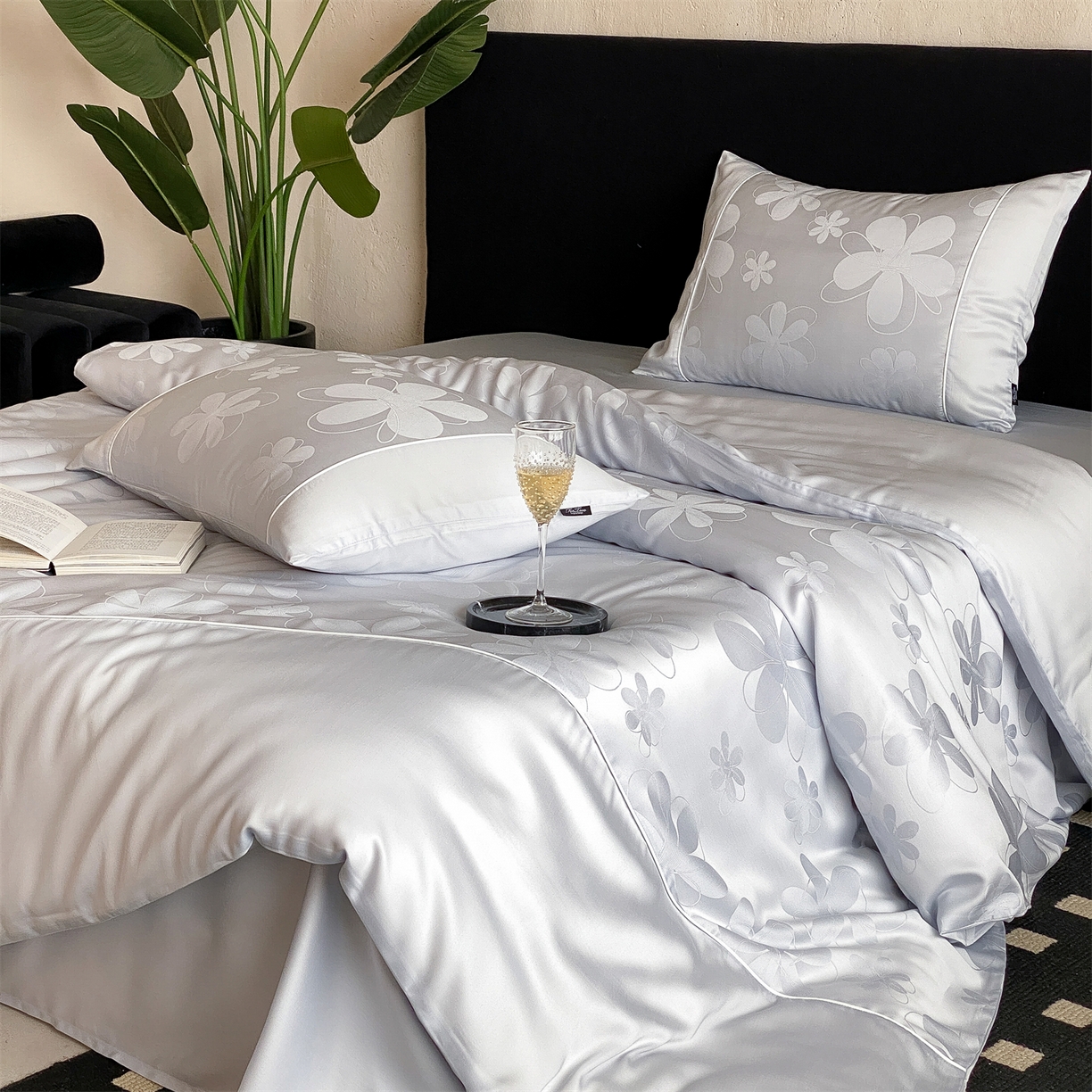 91家纺网 家纺一手货源 找家纺 （总）FORTWO家纺原创设计（FOR TWO家纺） 2026新款60兰精天丝提花雅颂四件套-一路向阳