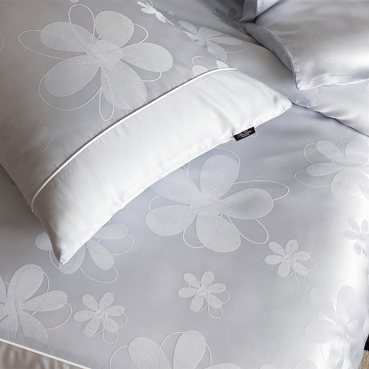 91家纺网 家纺一手货源 找家纺 （总）FORTWO家纺原创设计（FOR TWO家纺） 2026新款60兰精天丝提花雅颂四件套-一路向阳