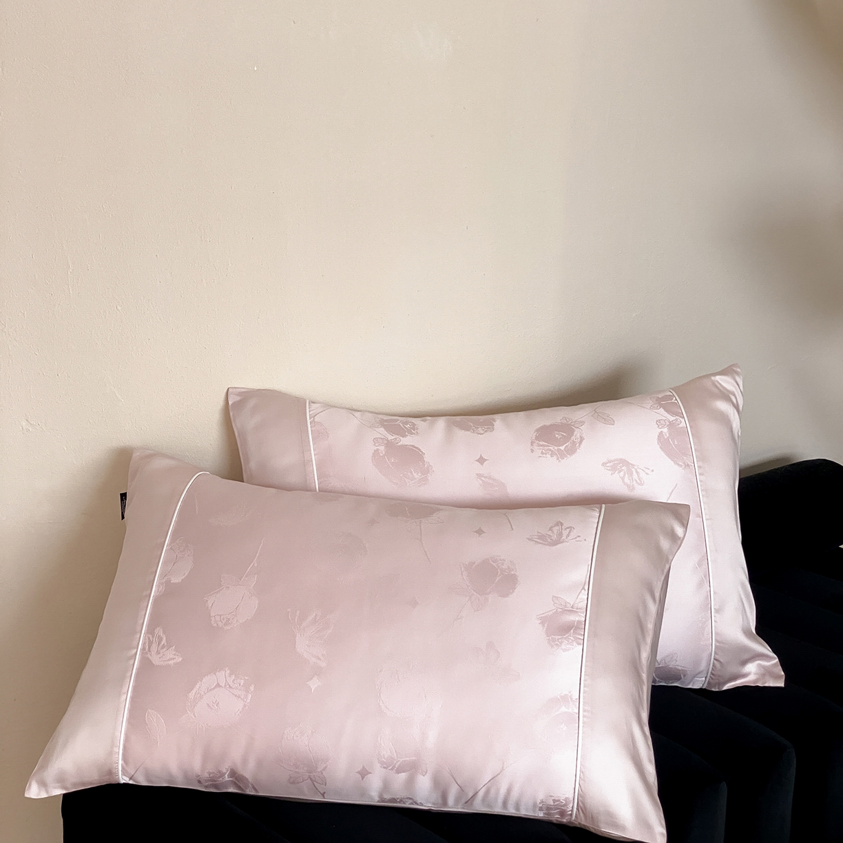 91家纺网 家纺一手货源 找家纺 （总）FORTWO家纺原创设计（FOR TWO家纺） 2026新款60兰精天丝提花嵌绳单品枕套雅颂系列