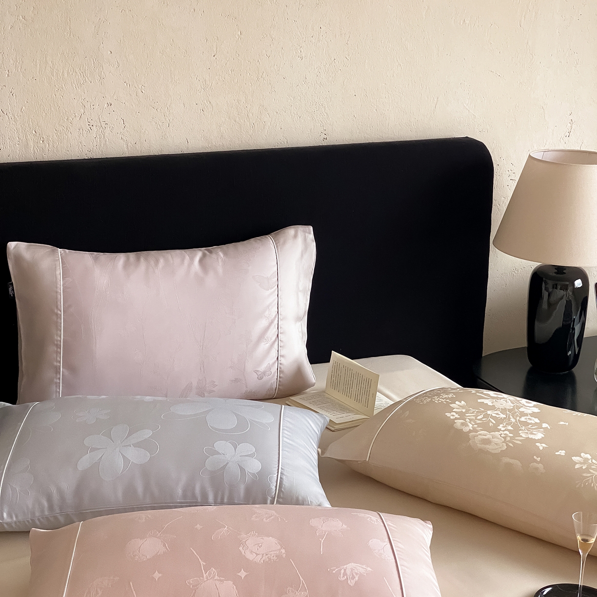 91家纺网 家纺一手货源 找家纺 FORTWO家纺原创设计（FOR TWO家纺） 2026新款60兰精天丝提花嵌绳单品枕套雅颂系列 组合图