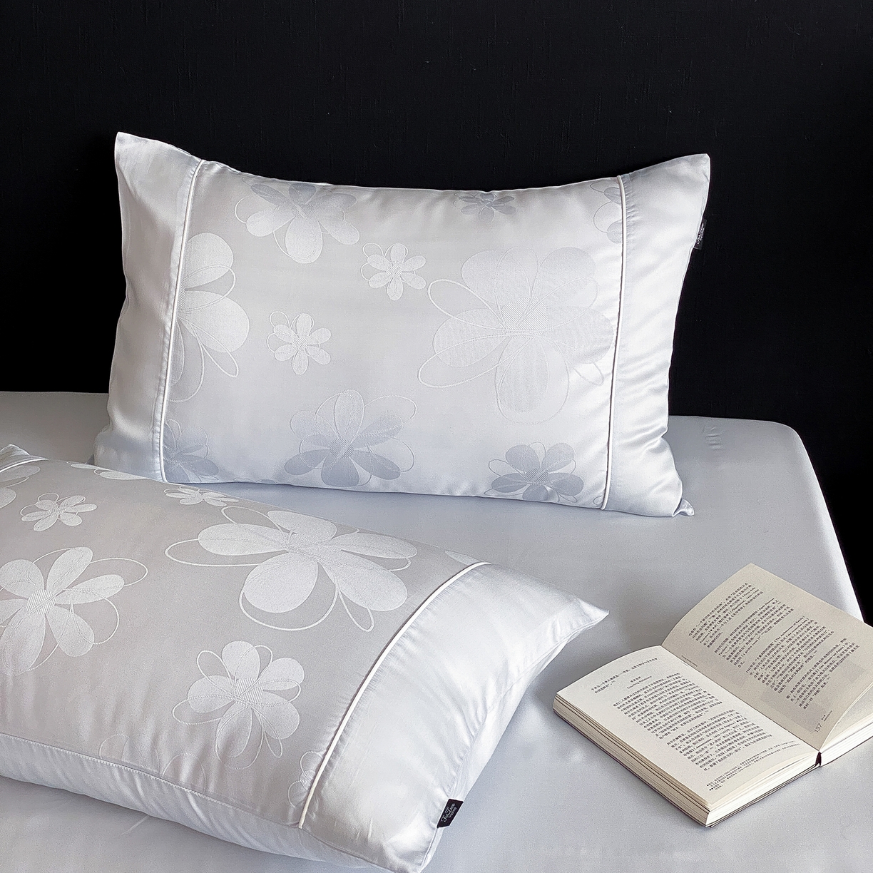 91家纺网 家纺一手货源 找家纺 FORTWO家纺原创设计（FOR TWO家纺） 2026新款60兰精天丝提花嵌绳单品枕套雅颂系列 一路向阳