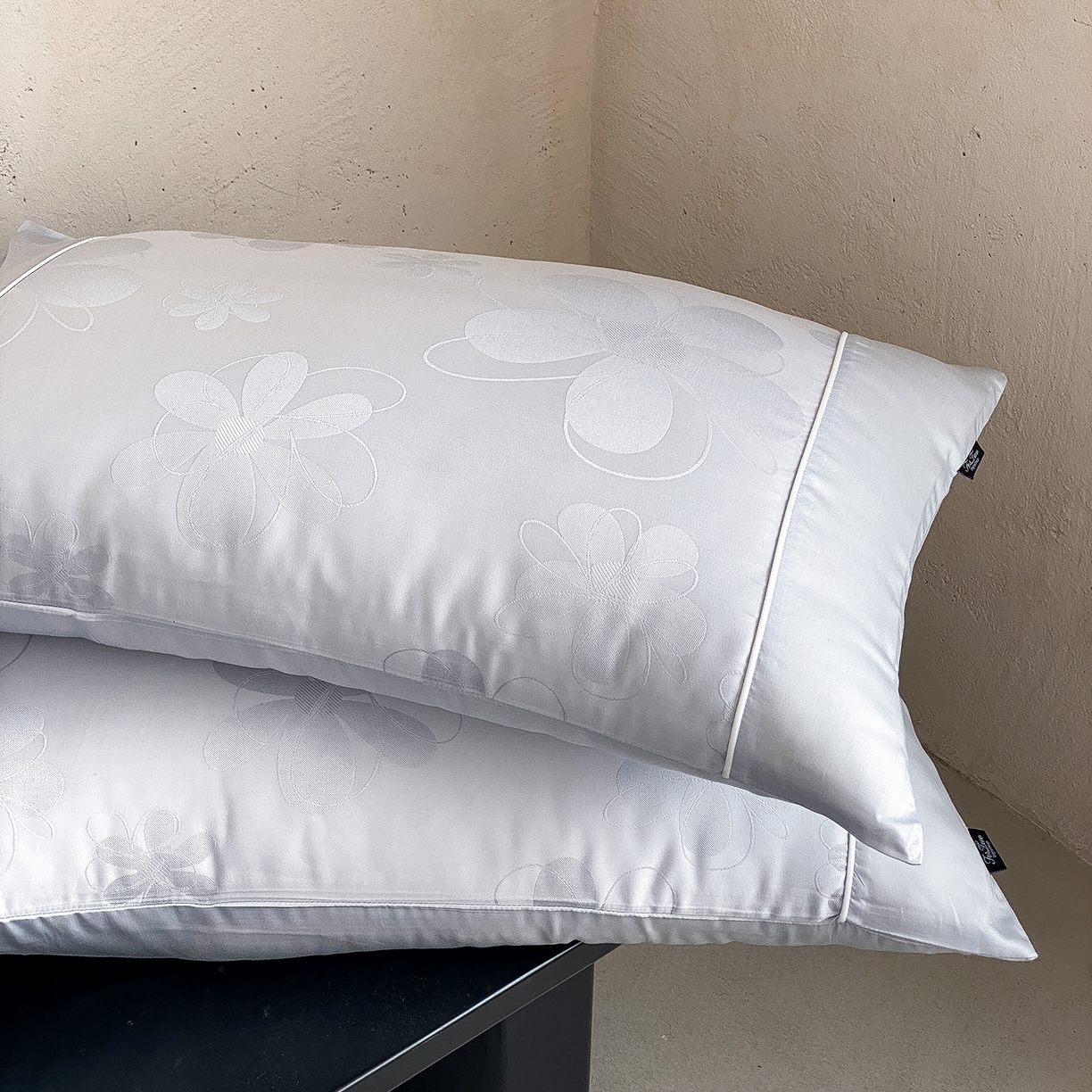 91家纺网 家纺一手货源 找家纺 FORTWO家纺原创设计（FOR TWO家纺） 2026新款60兰精天丝提花嵌绳单品枕套雅颂系列 一路向阳