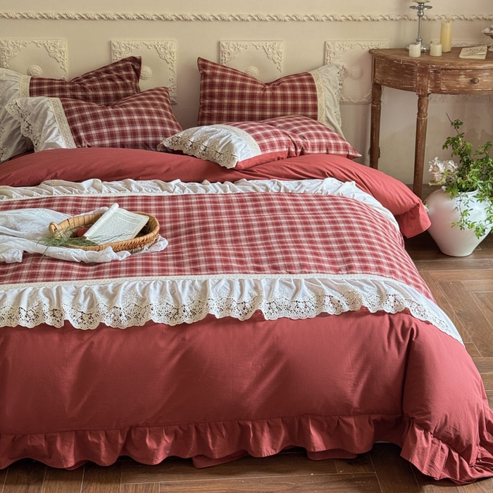 91家纺网 家纺一手货源 找家纺 花香四季家纺 2026新款法式全棉色织花边床裙款纯棉水洗棉四件套-法式庄园 法式庄园-复古红
