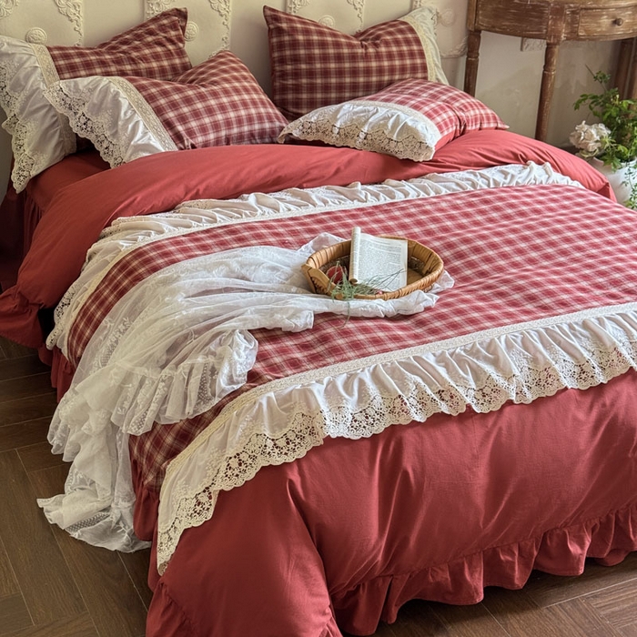 91家纺网 家纺一手货源 找家纺 花香四季家纺 2026新款法式全棉色织花边床裙款纯棉水洗棉四件套-法式庄园 法式庄园-复古红